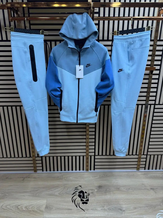 Conjunto Tech Fleece