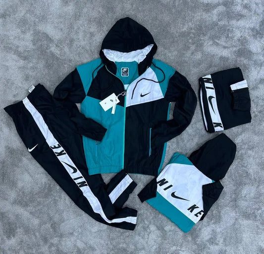 Conjunto Nike azul,Negro y Blanco